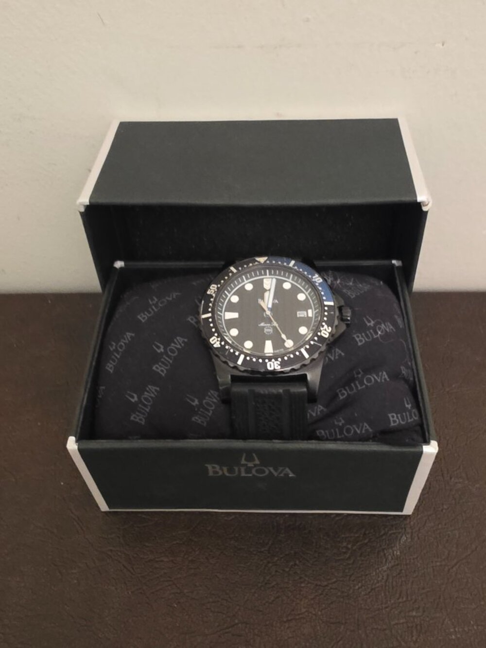 Bulova Marine 98B159 Men's Dive Watch - Preowned